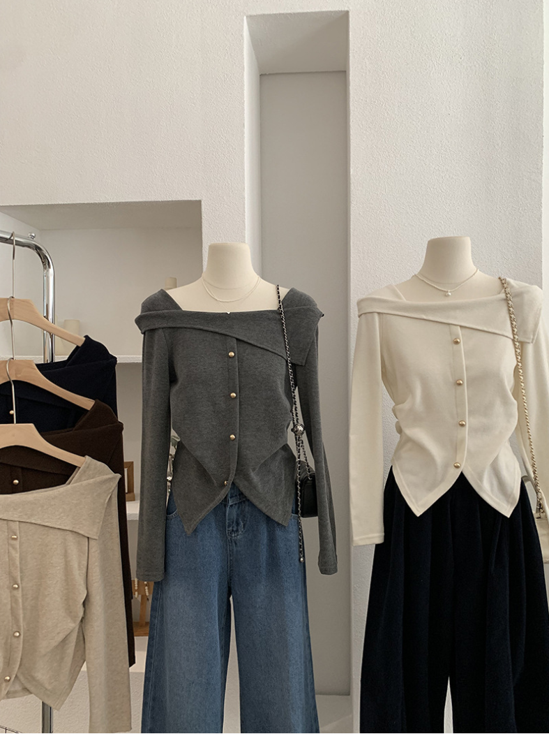 アシメオフショルボタンニットトップス