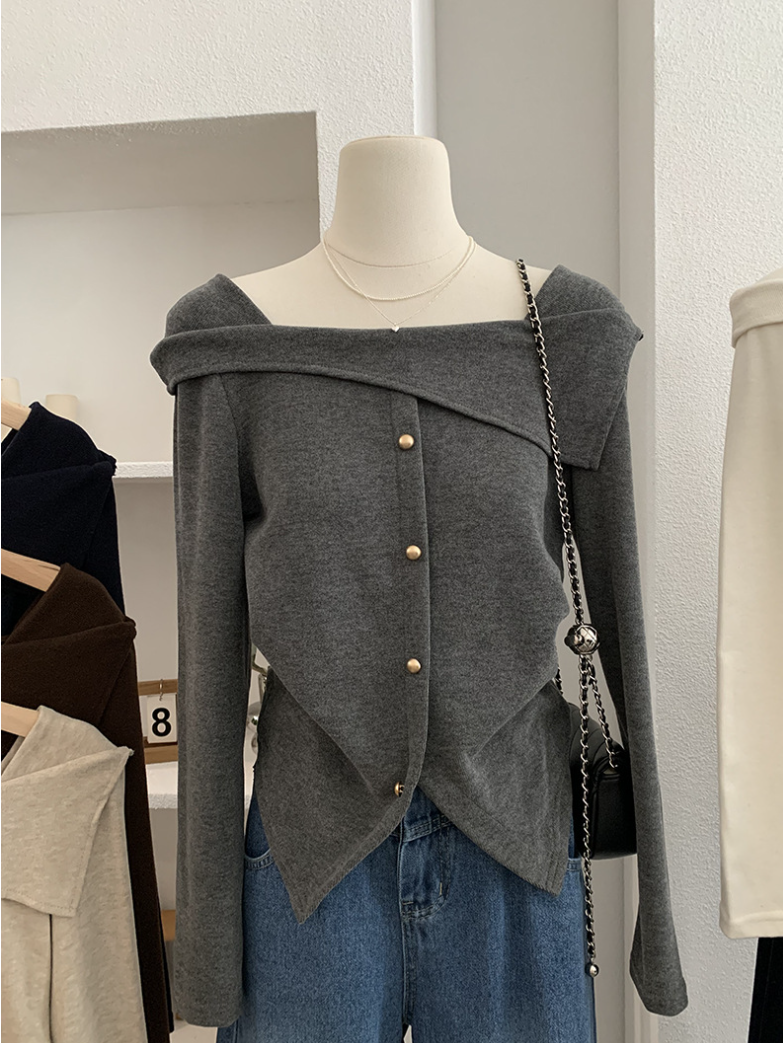 アシメオフショルボタンニットトップス