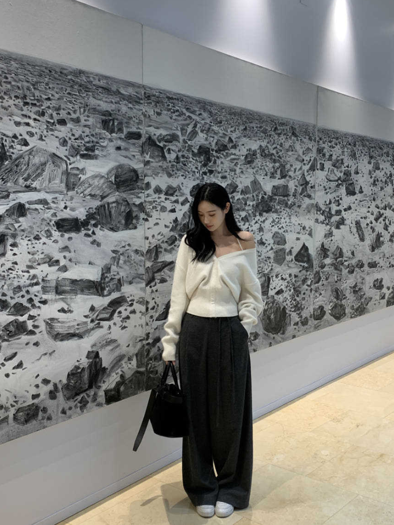 Set fair対象 | 27日(金)0:00~【即納】クロスストラップオフショルニットトップ