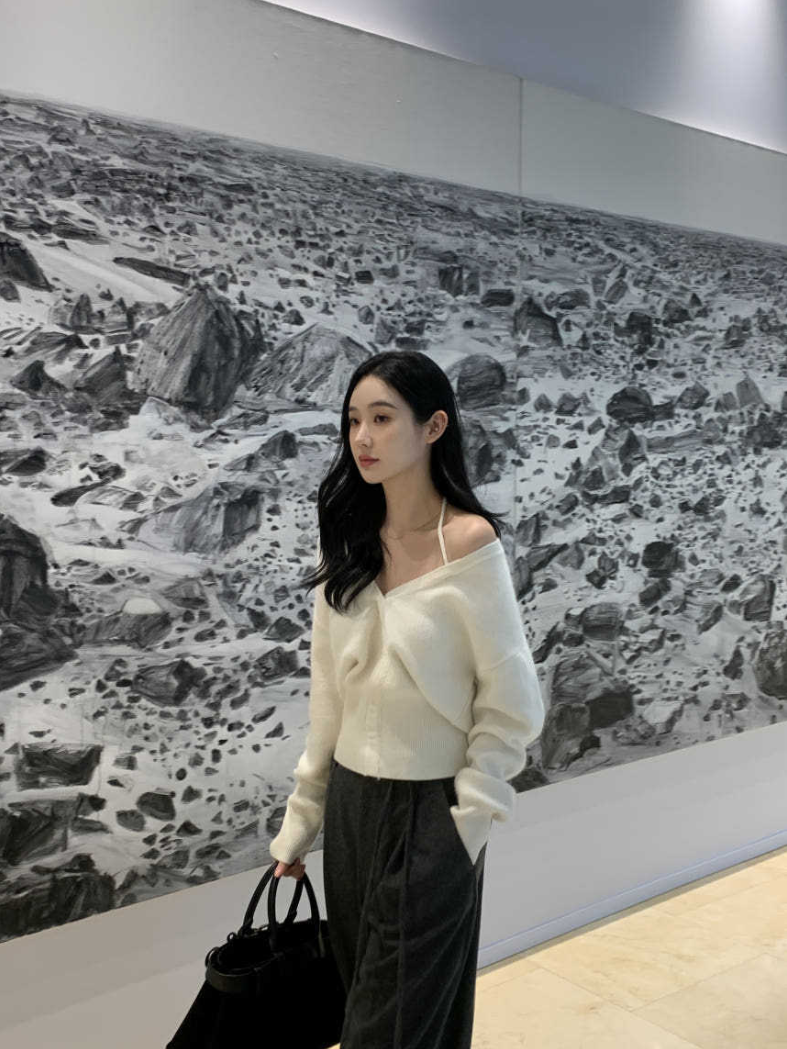 Set fair対象 | 27日(金)0:00~【即納】クロスストラップオフショルニットトップ