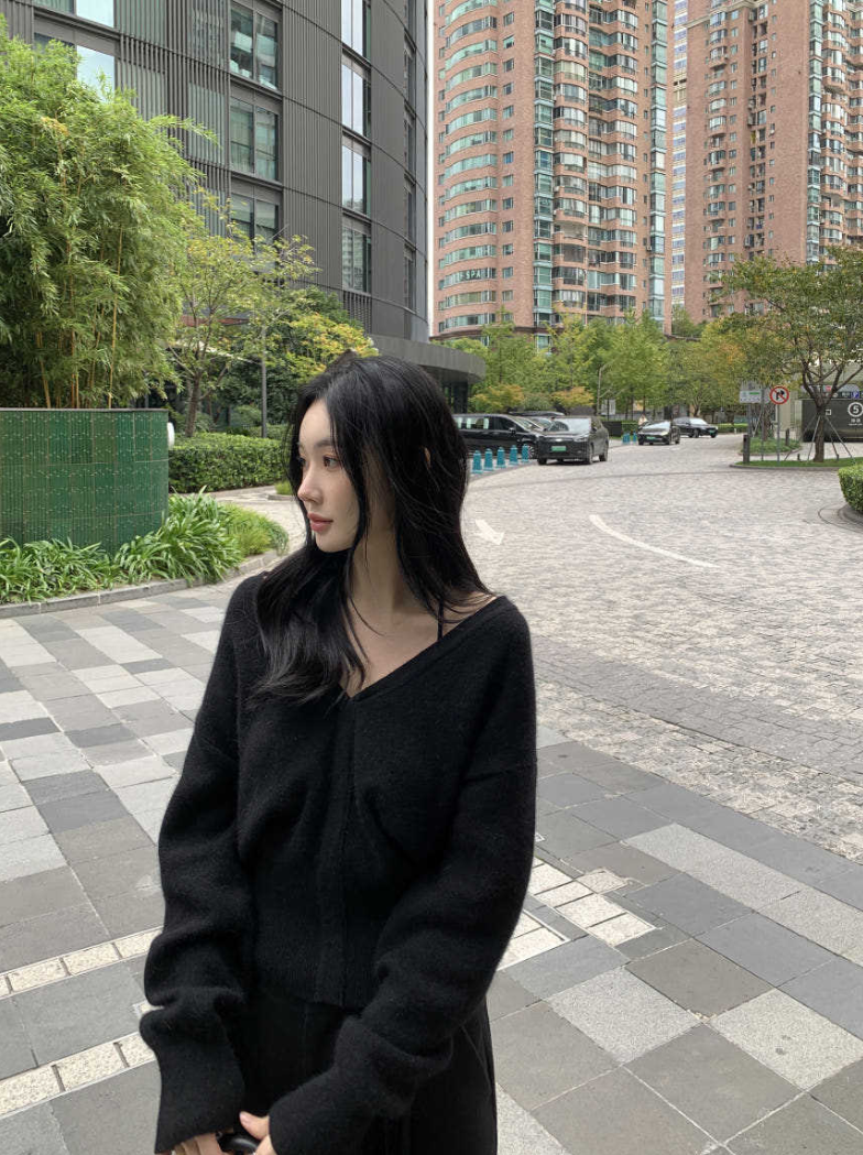 【即納】クロスストラップオフショルニットトップ