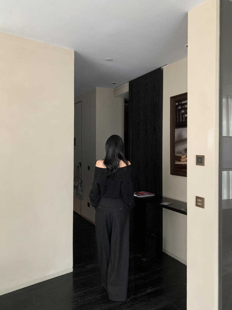 【即納】クロスストラップオフショルニットトップ