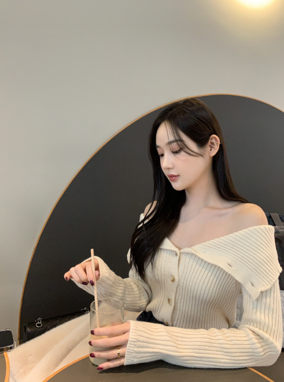 即納【新作 3/13(金)PM12:00~販売START】ボタンデザインオフショルダーリブニット