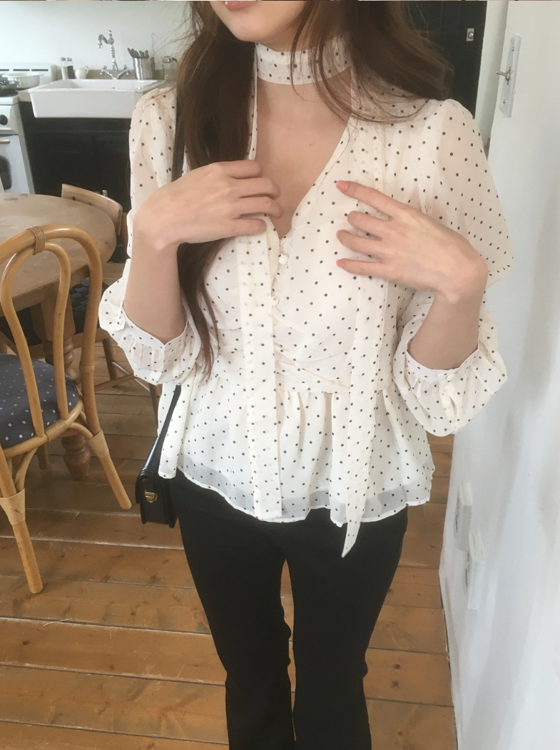 【新作 3/27(金)PM12:00~販売START】クラシックドット タイネックシフォンブラウス