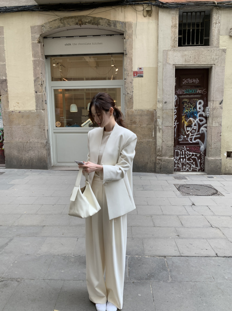 即納【新作 3/27(金)PM12:00~販売START】ミニマルノーカラーテーラードジャケット