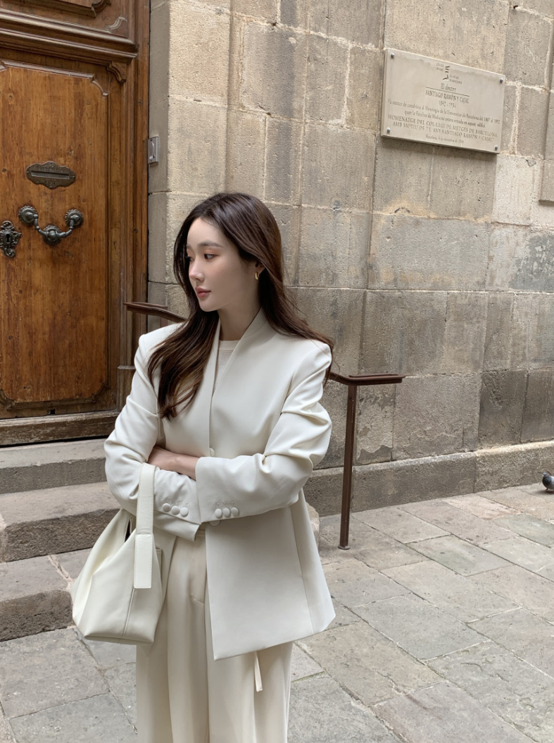 即納【新作 3/27(金)PM12:00~販売START】ミニマルノーカラーテーラードジャケット