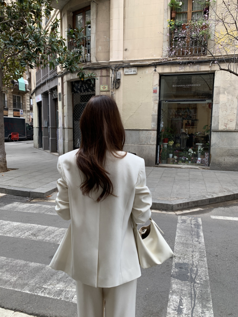 即納【新作 3/27(金)PM12:00~販売START】ミニマルノーカラーテーラードジャケット