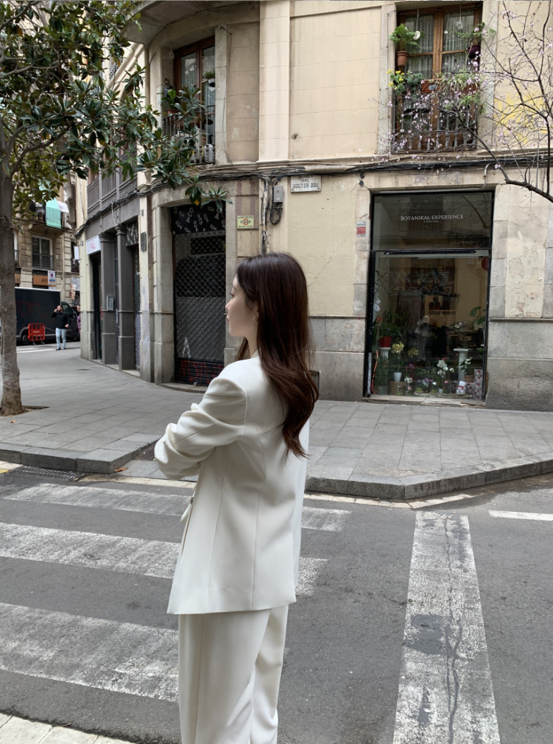 即納【新作 3/27(金)PM12:00~販売START】ミニマルノーカラーテーラードジャケット