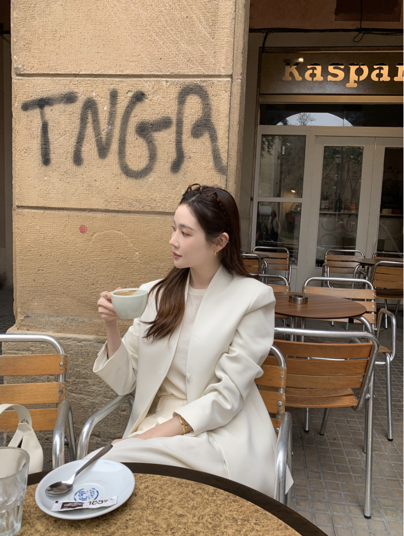 即納【新作 3/27(金)PM12:00~販売START】ミニマルノーカラーテーラードジャケット