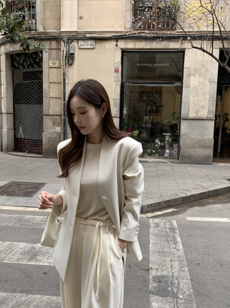 即納【新作 3/27(金)PM12:00~販売START】ミニマルノーカラーテーラードジャケット