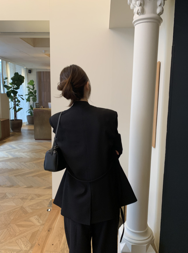 即納【新作 3/27(金)PM12:00~販売START】ミニマルノーカラーテーラードジャケット