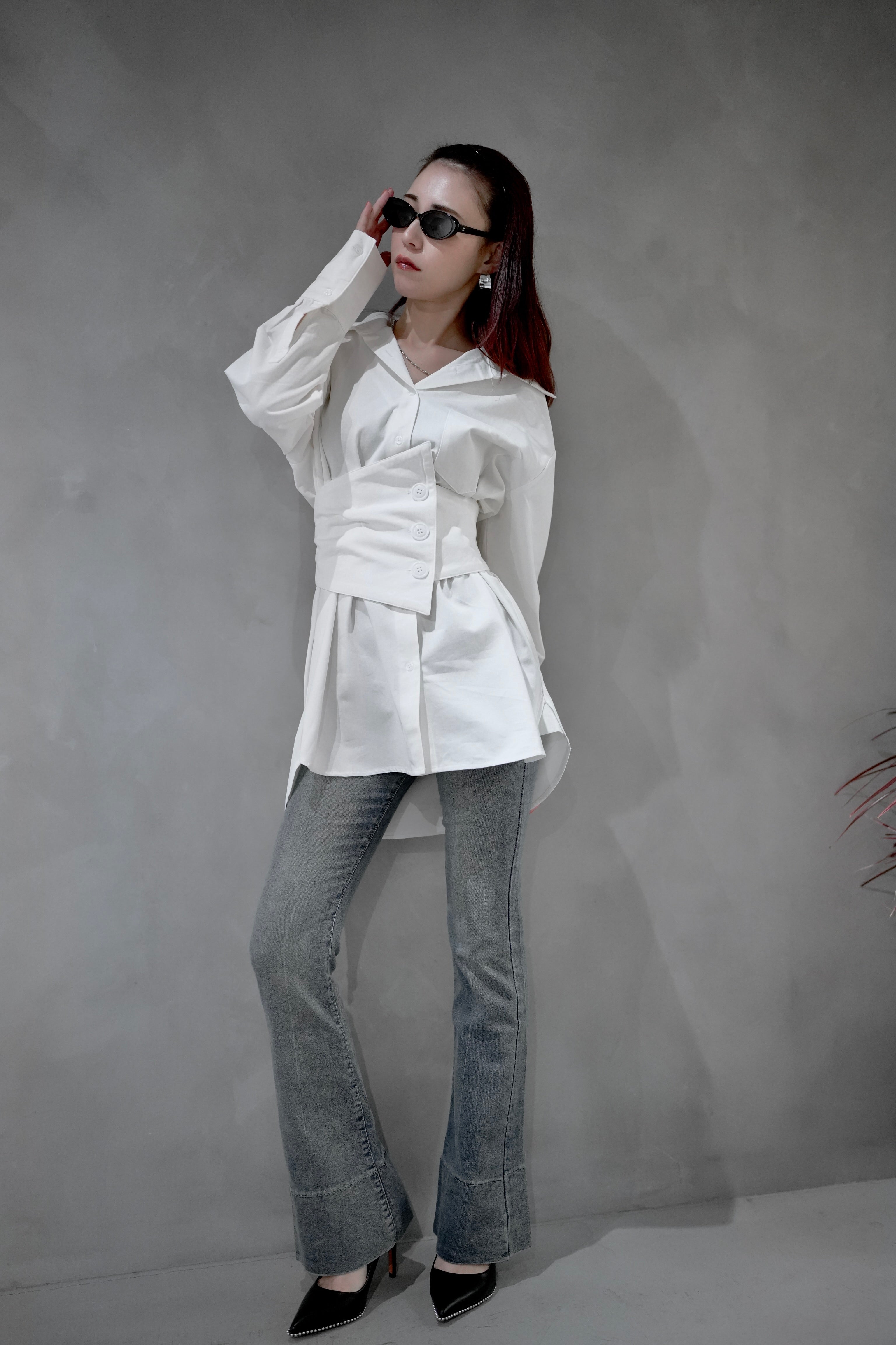 カットオフ切替フレアデニムパンツ