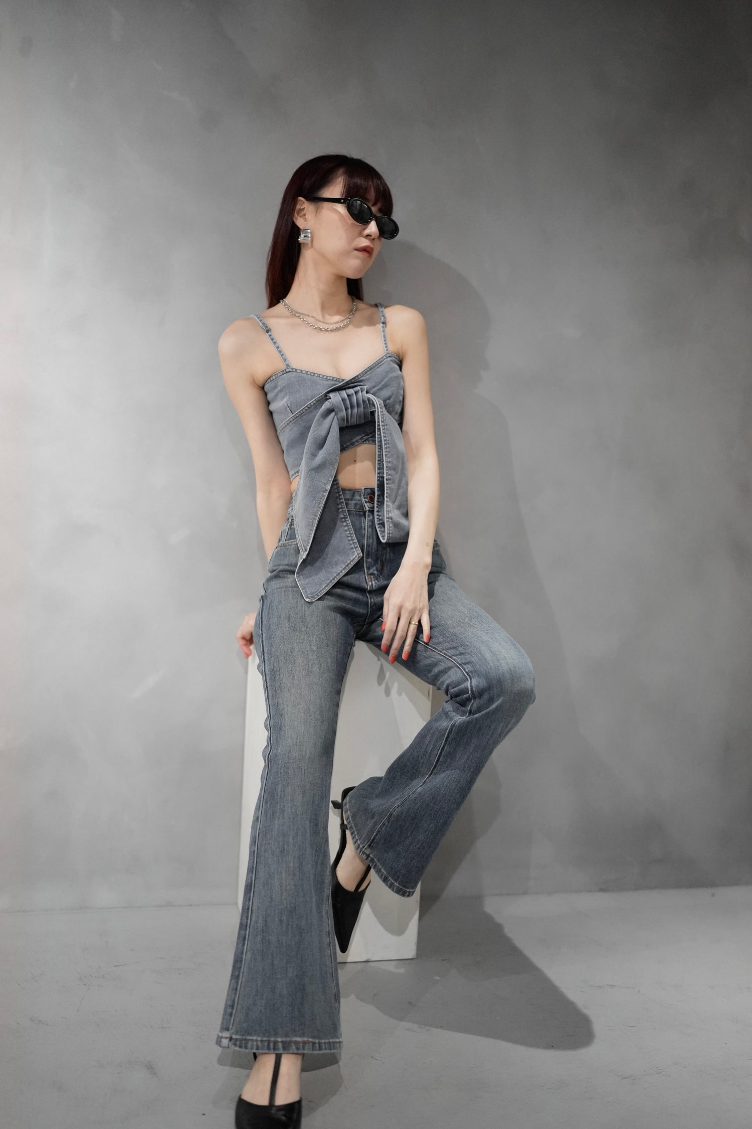 ハイウエストフレアデニムパンツ