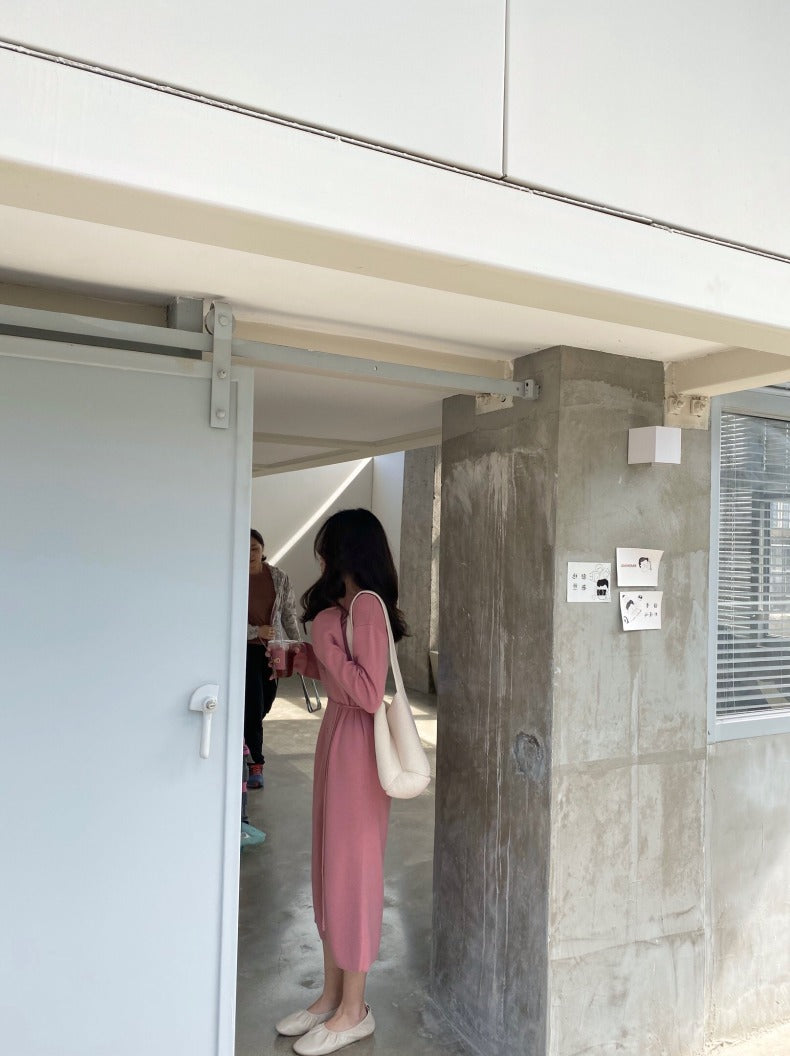 シンプルニットボタンワンピース