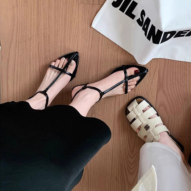 ストラップフラットシューズ