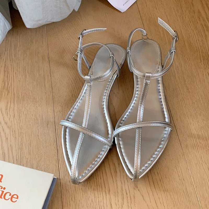 ストラップフラットシューズ