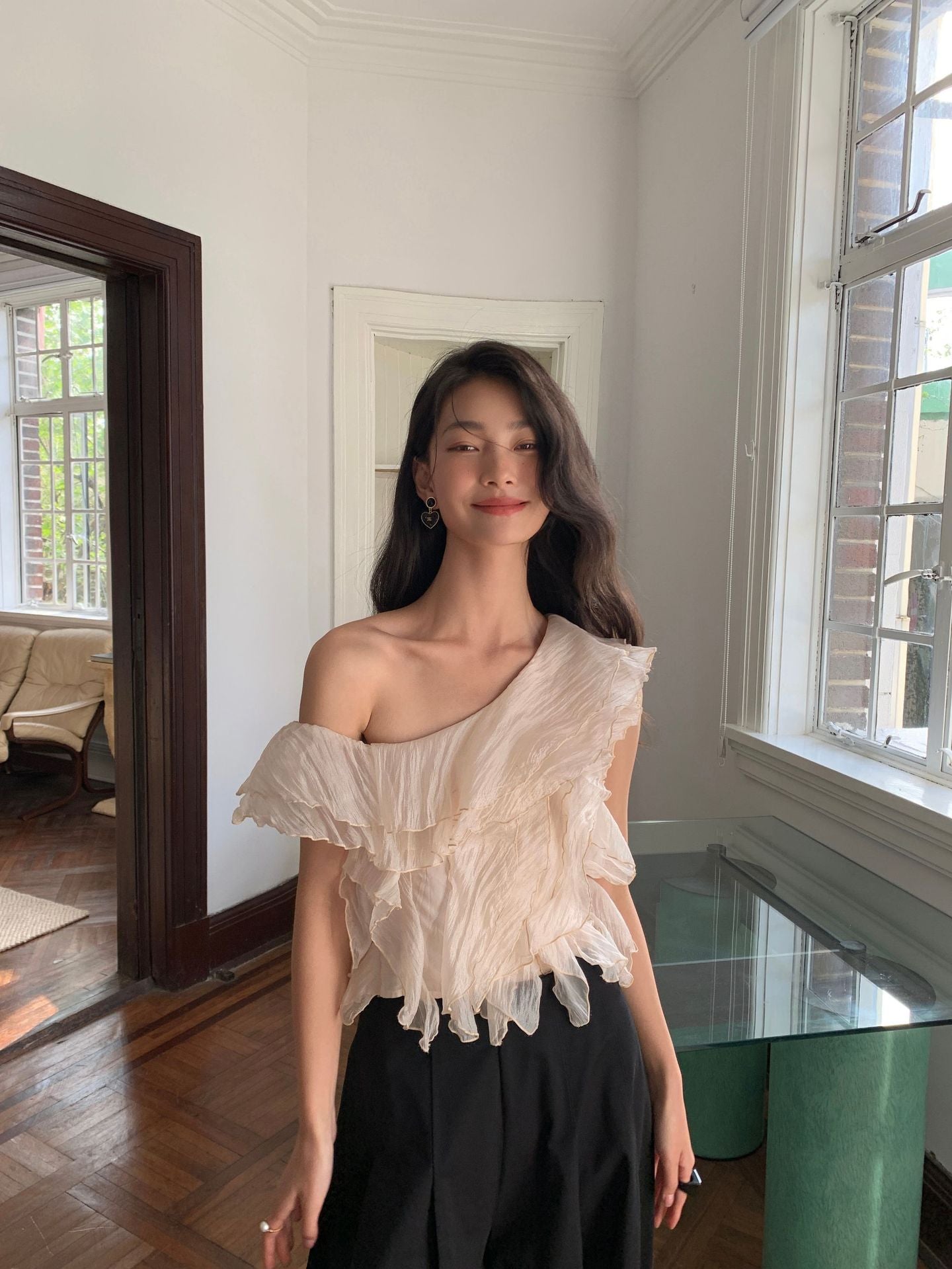 アシンメトリーシフォンフリルトップス