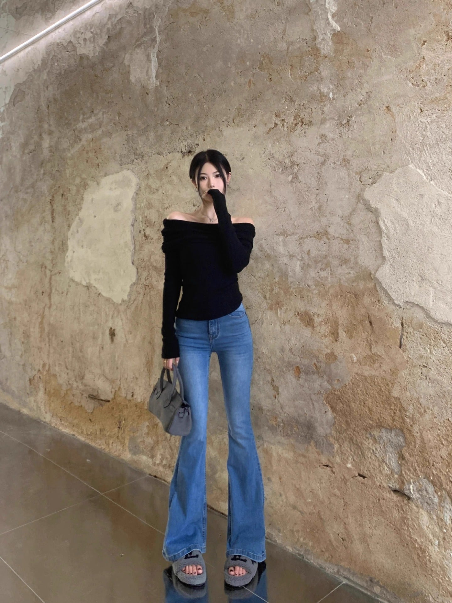 エレガントオフショルトップス