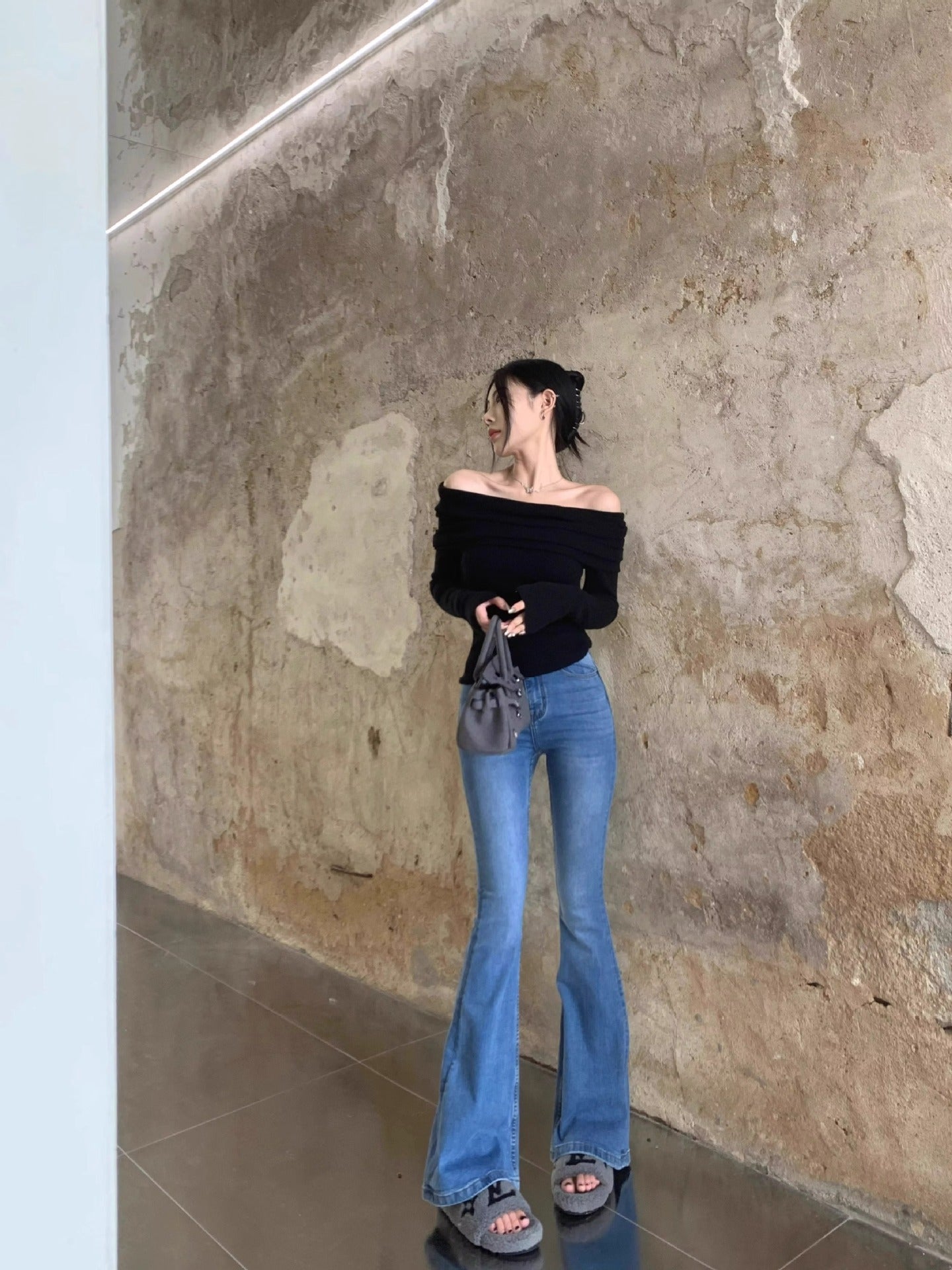 エレガントオフショルトップス