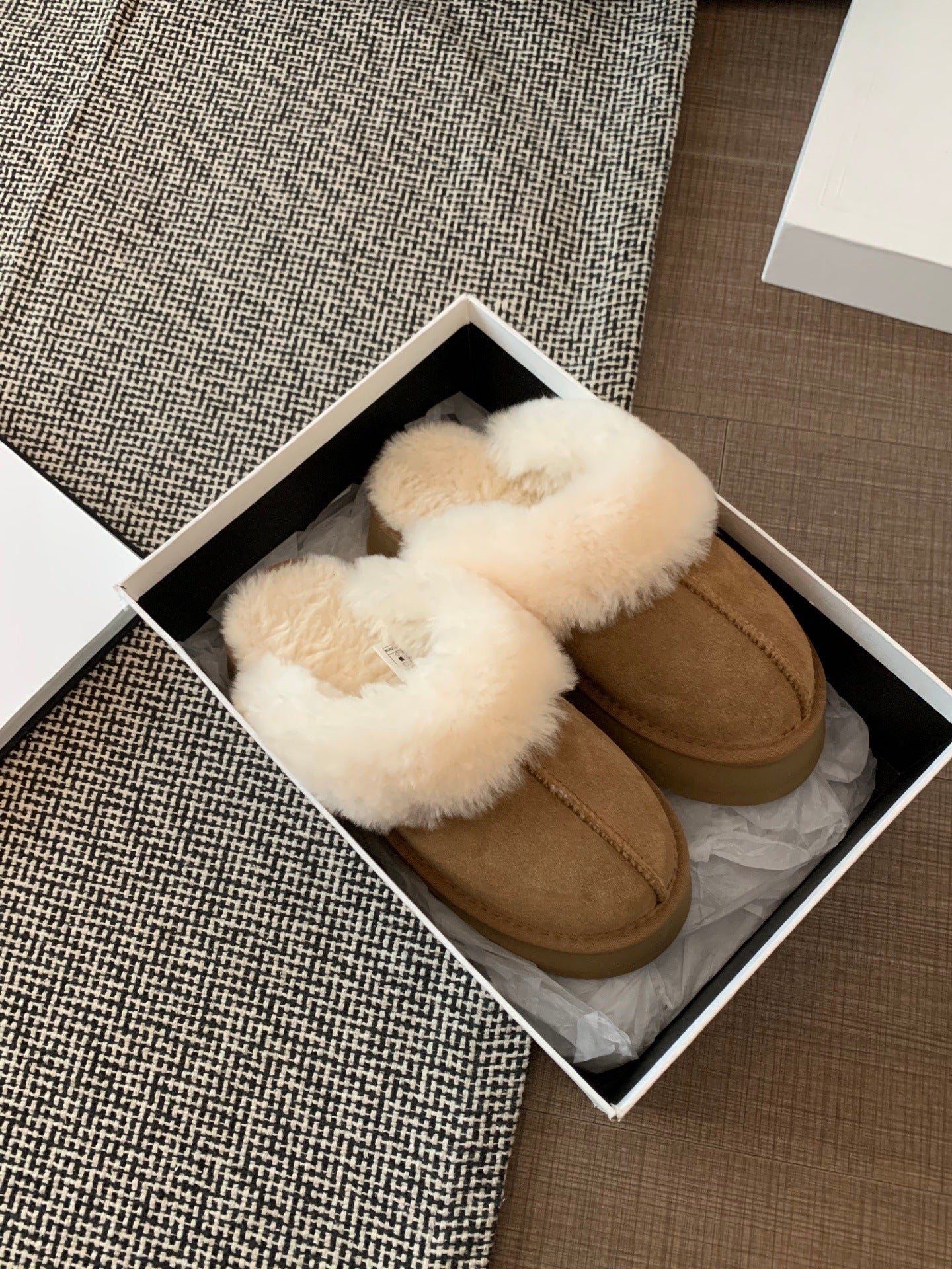 ムートンサンダル