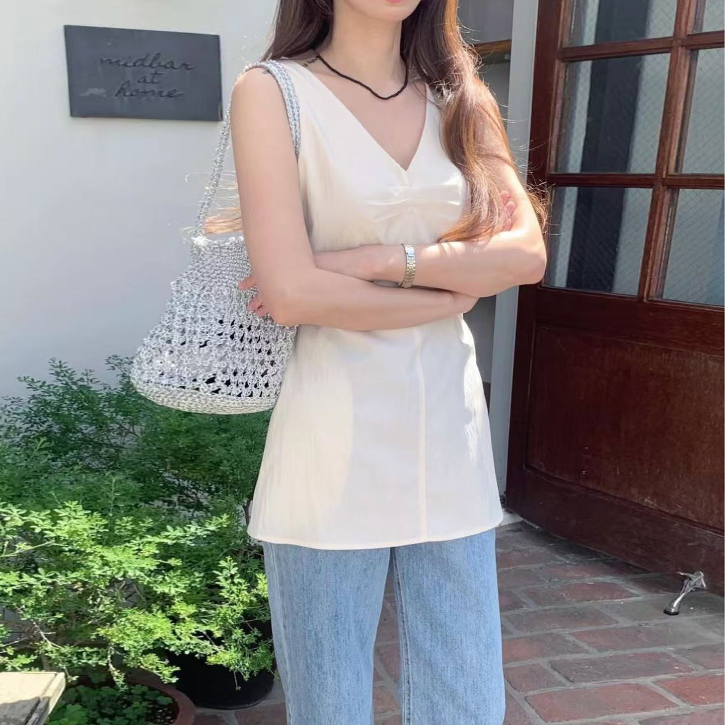 バックスリットノースリーブカットソー