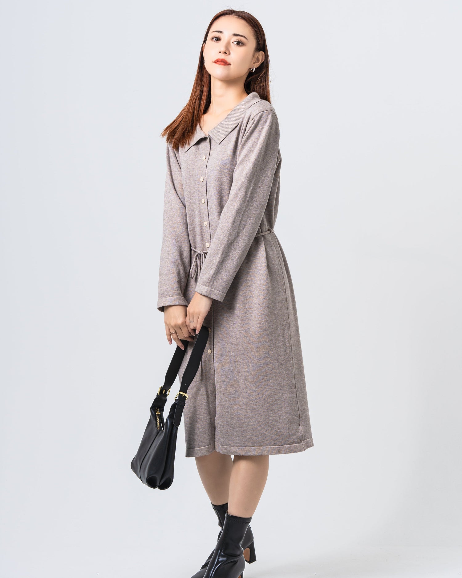 シンプルニットボタンワンピース