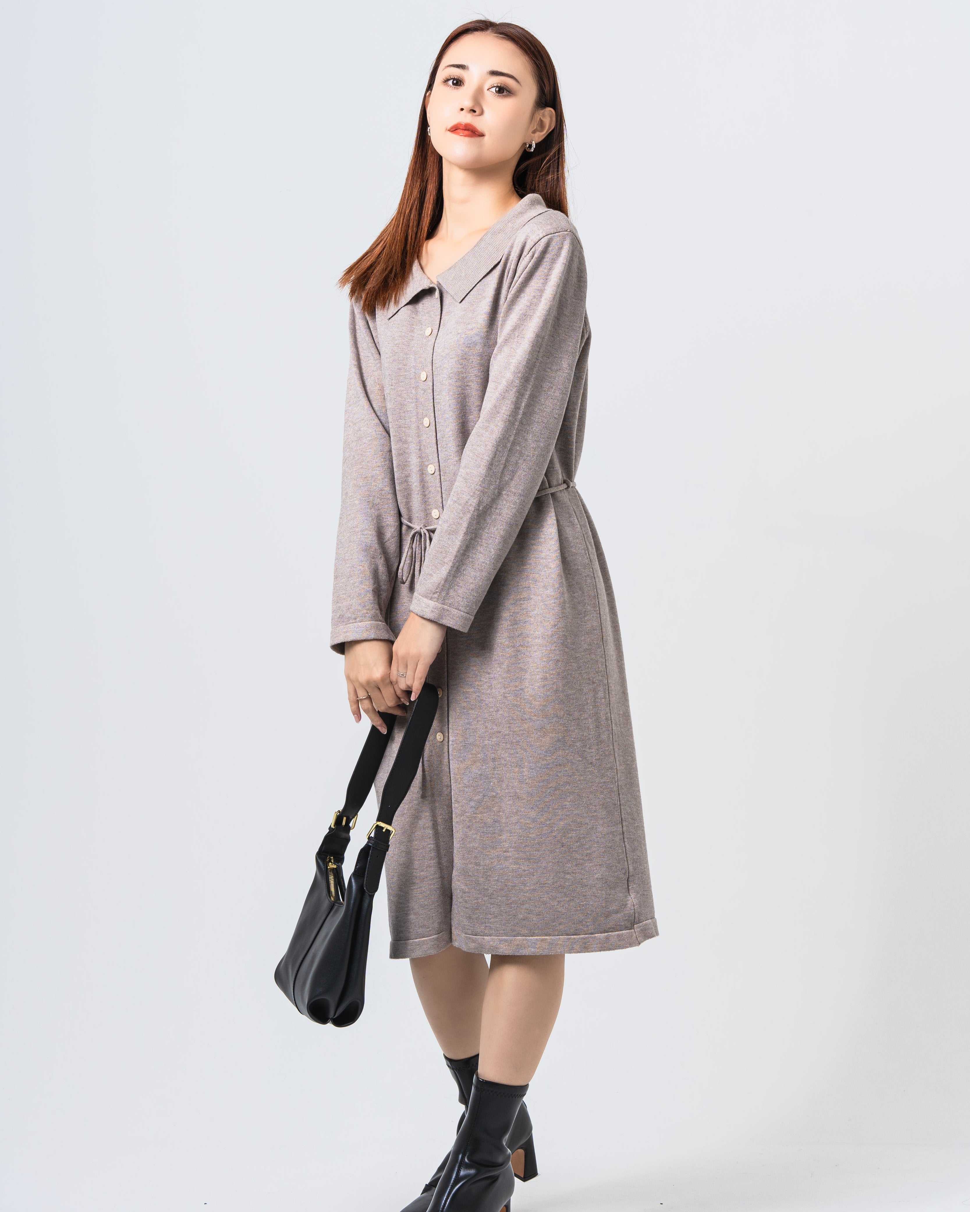 シンプルニットボタンワンピース