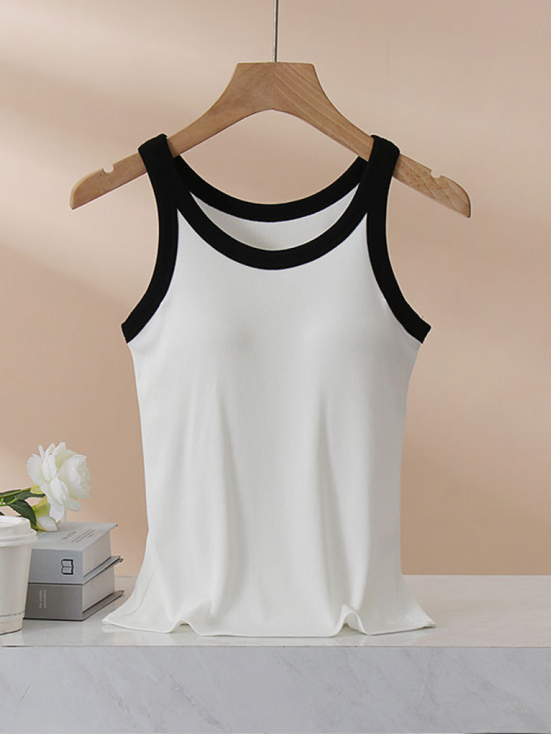 コントラストカラーカップ付きタンクトップ