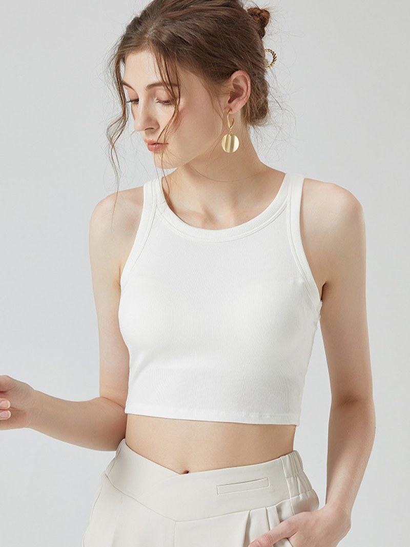 リブクロップドカップ付きタンクトップ