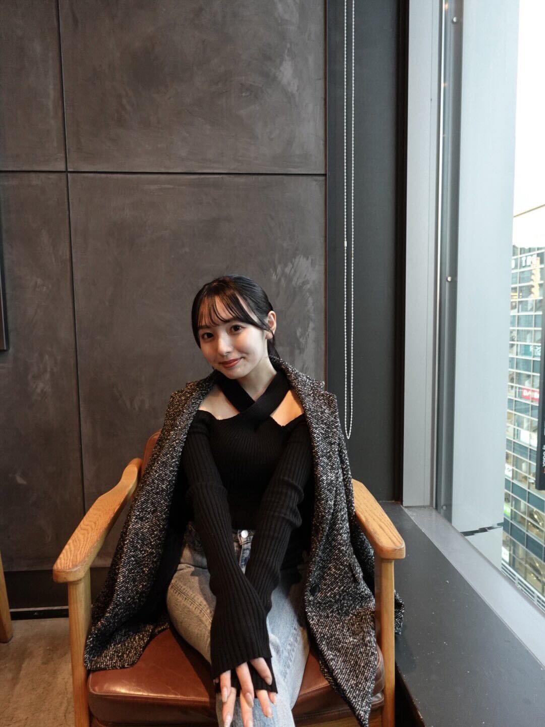 一部即納】クロスオフショルダーリブニットトップス – BLACKOUT