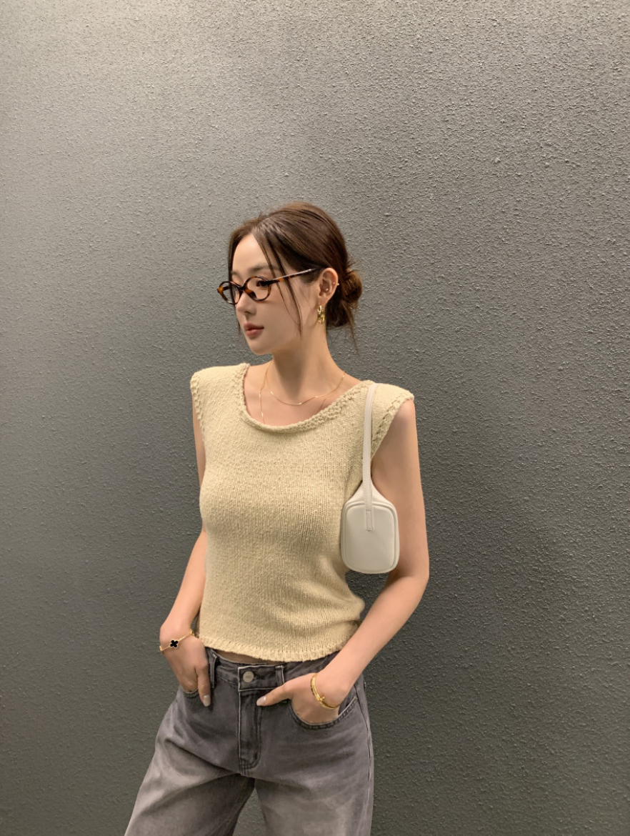 バックリボンニットタンクトップ
