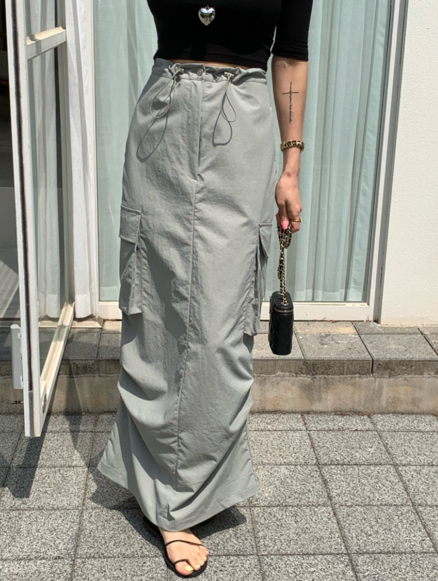 ドロストカーゴロングスカート