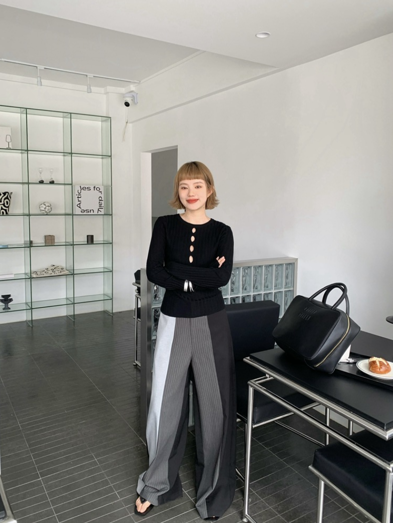 [ Influencer Recommend ]【一部即納】フロントカットアウトリブニットトップス