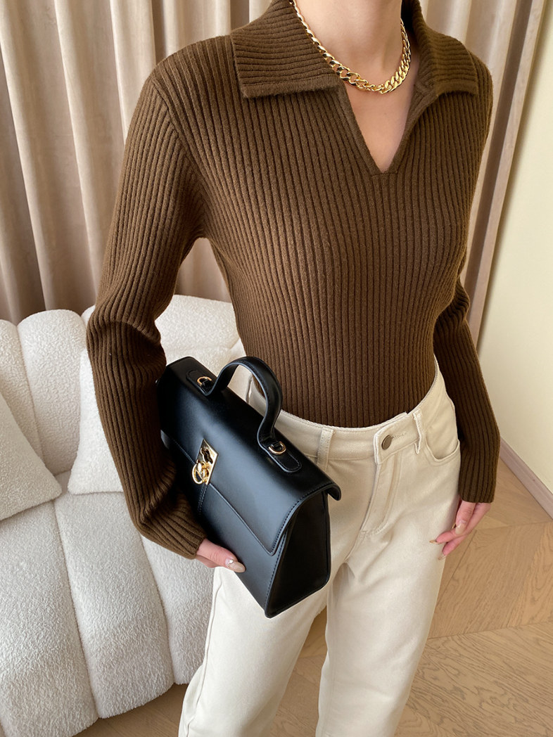 リブカラーニットプルオーバー