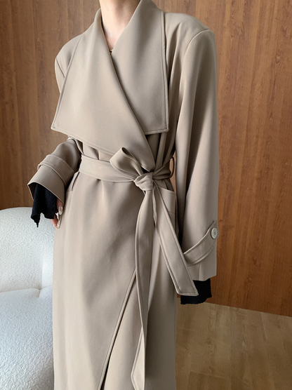 ラペルカラーベルト付きロングトレンチコート