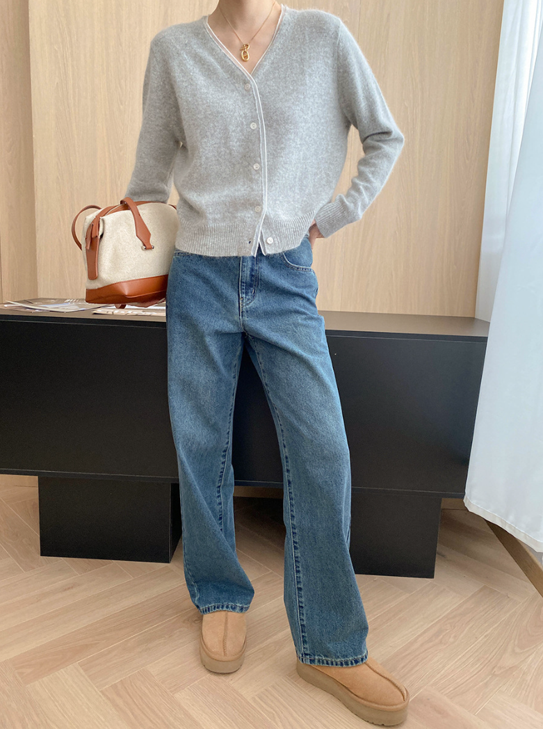 フェザータッチVネックカラーカーディガン