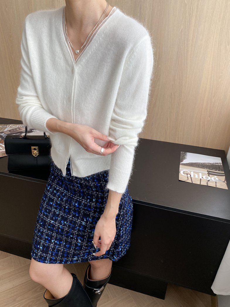 フェザータッチVネックカラーカーディガン