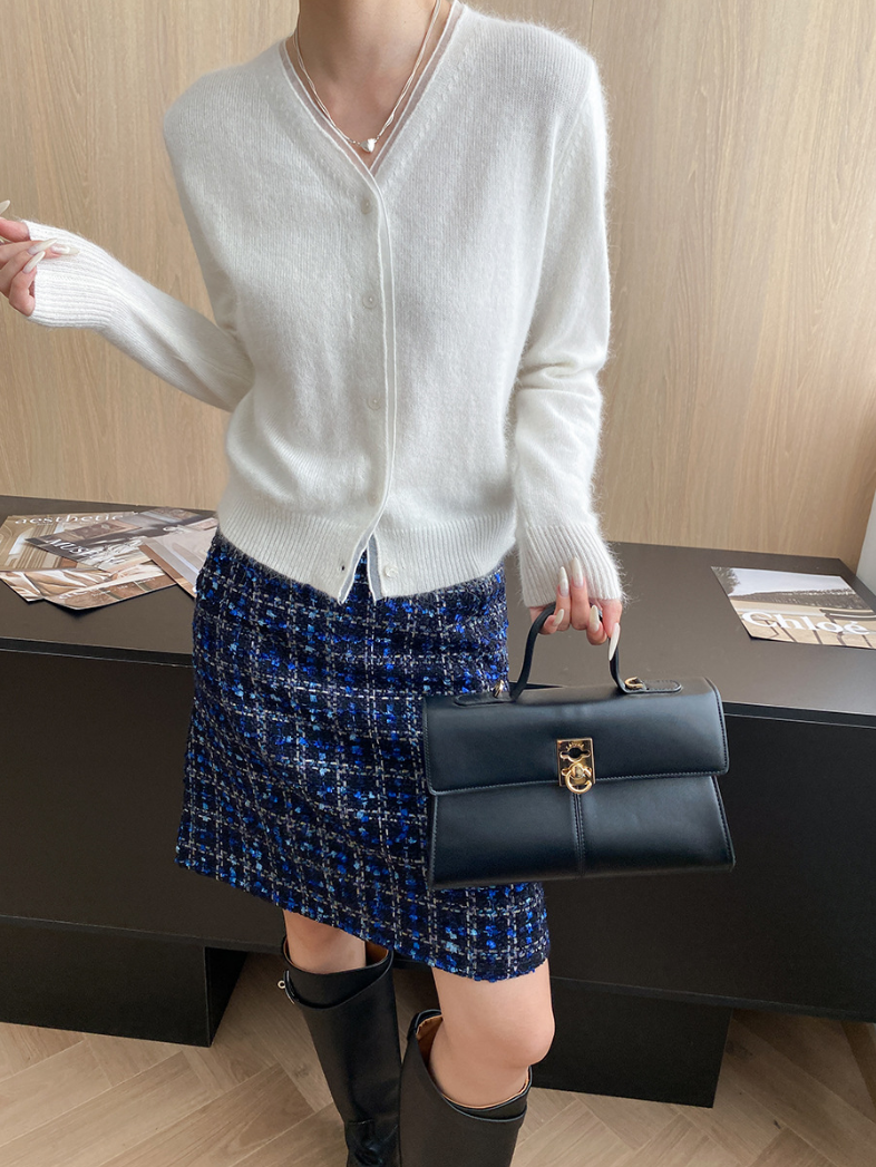 フェザータッチVネックカラーカーディガン