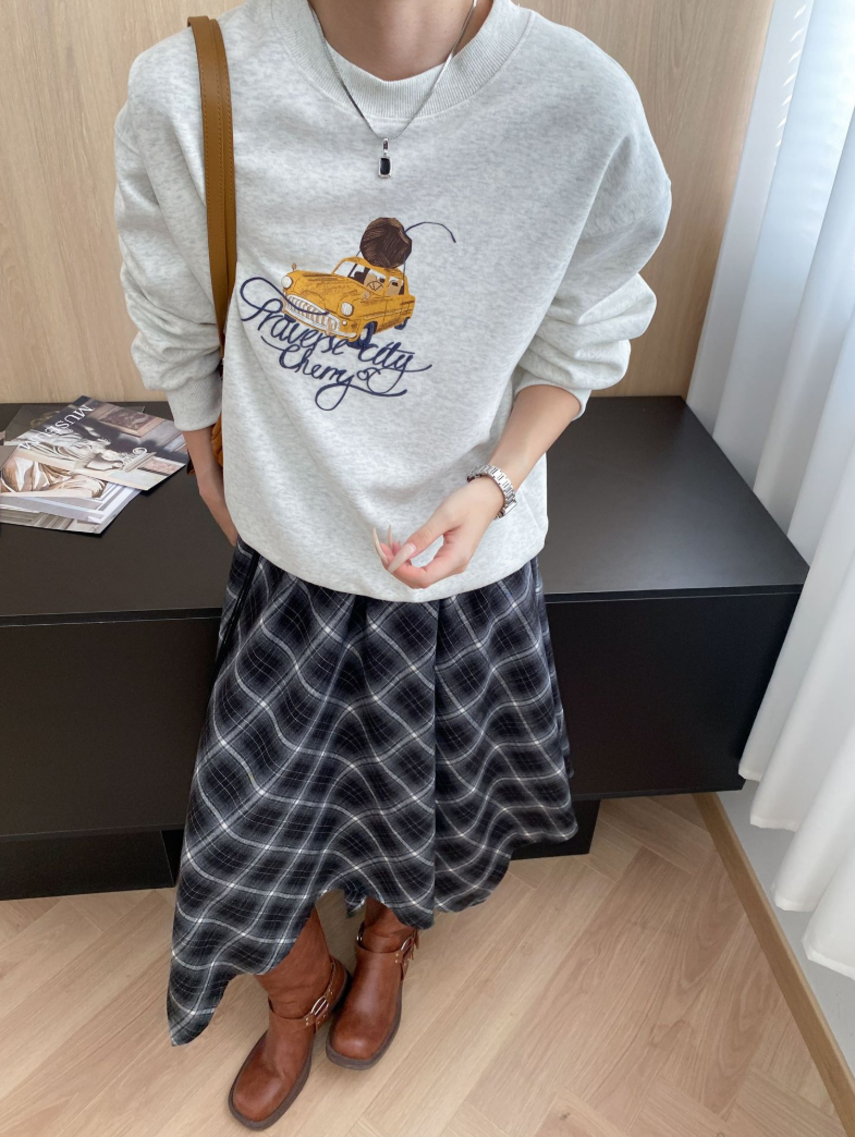 ヴィンテージ刺繍スウェットプルオーバー