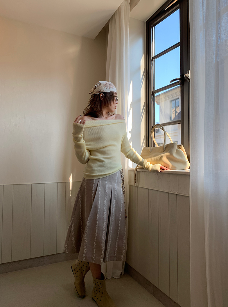 オフショルダースリムリブニットトップス