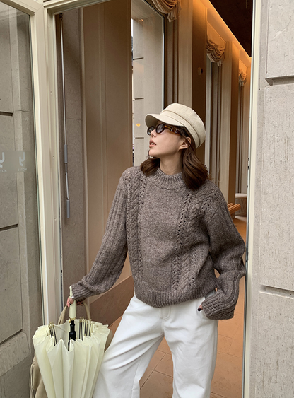 ケーブルニットクルーネックプルオーバー