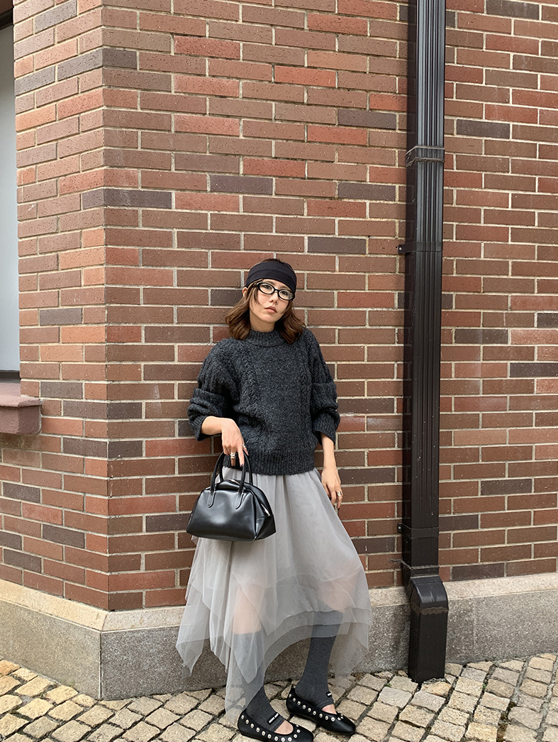 ケーブルニットクルーネックプルオーバー