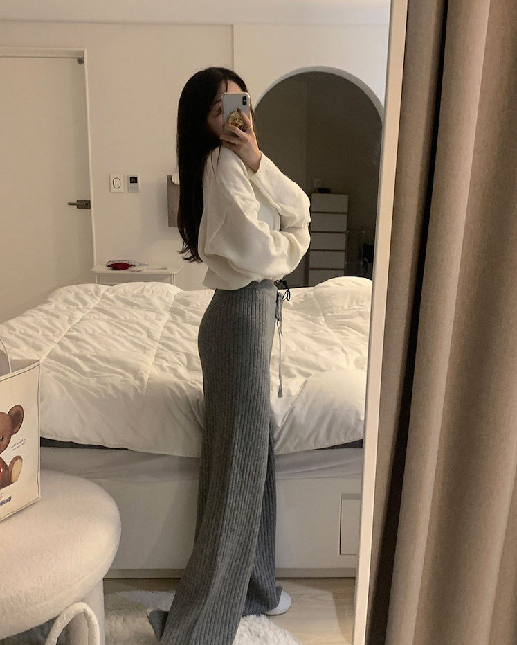 リブニットワイドパンツ