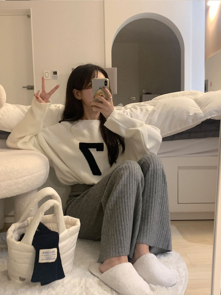 リブニットワイドパンツ