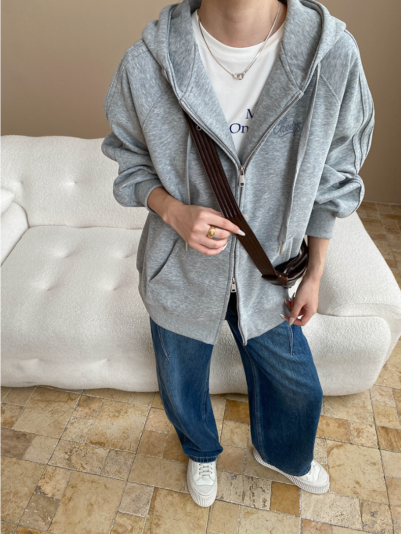 ロゴポイントオーバージップパーカー