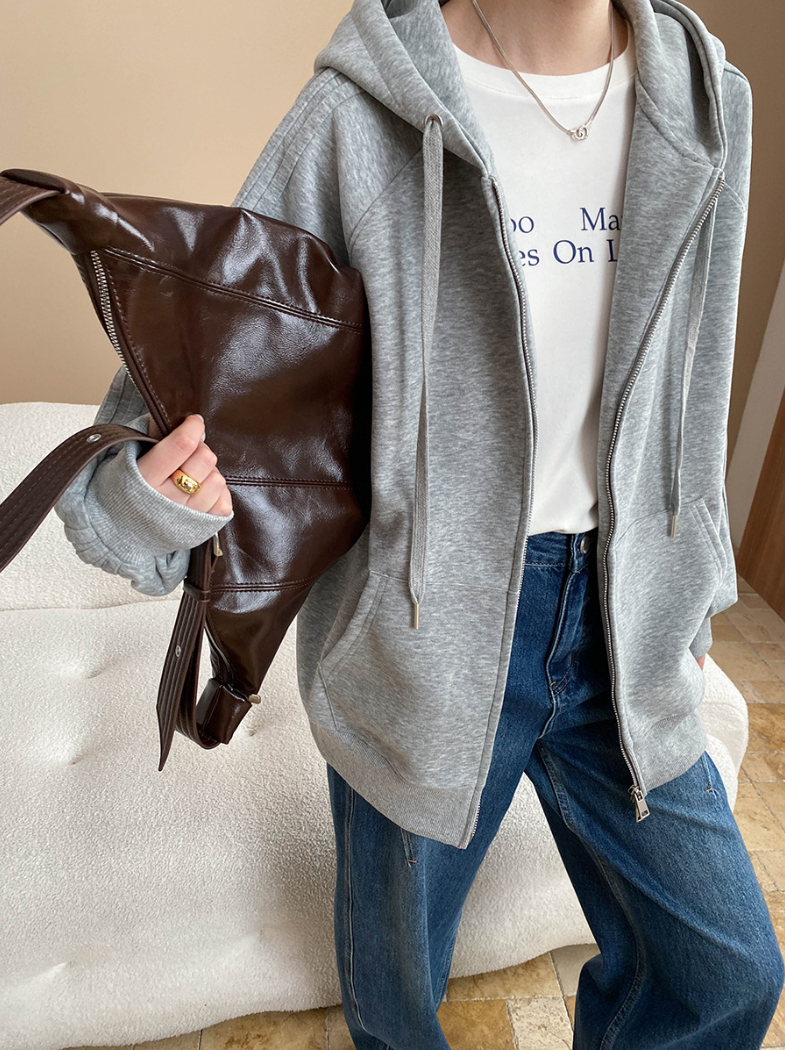 ロゴポイントオーバージップパーカー