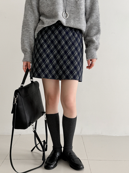 チェックAラインミニスカート