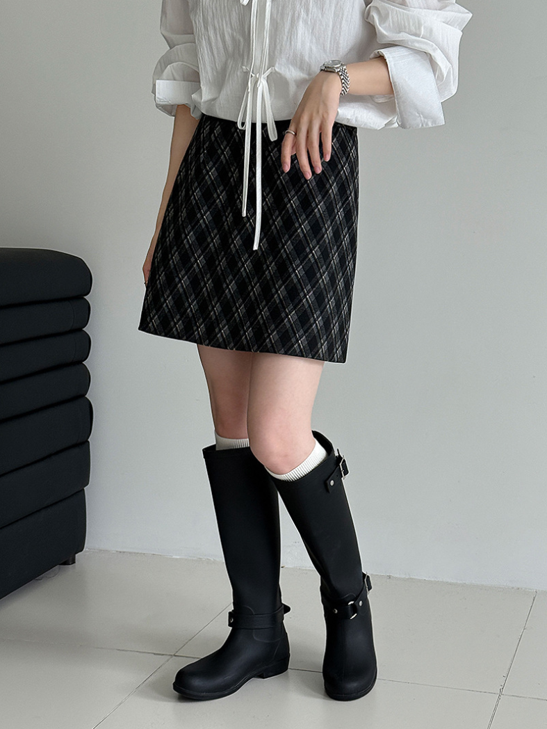 ［ SET ］スクエアネックベロアトップス×チェックAラインミニスカート