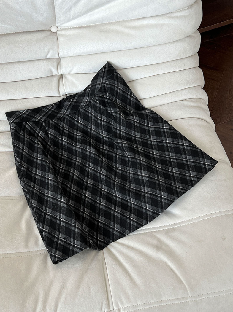 チェックAラインミニスカート