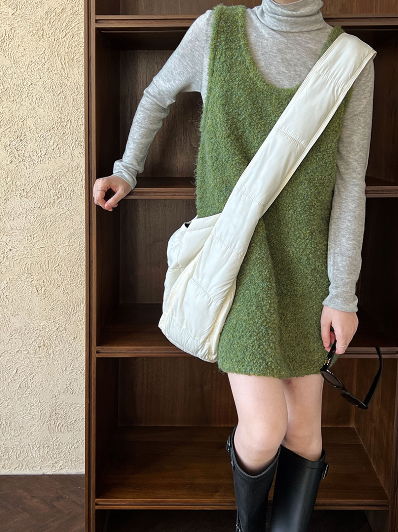 ボアタッチニットベストワンピース